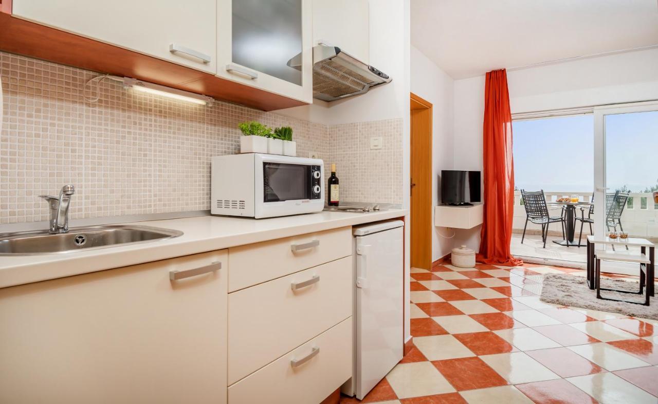Apartments And Rooms With Parking Space Rogoznica - 10339 Buitenkant foto
