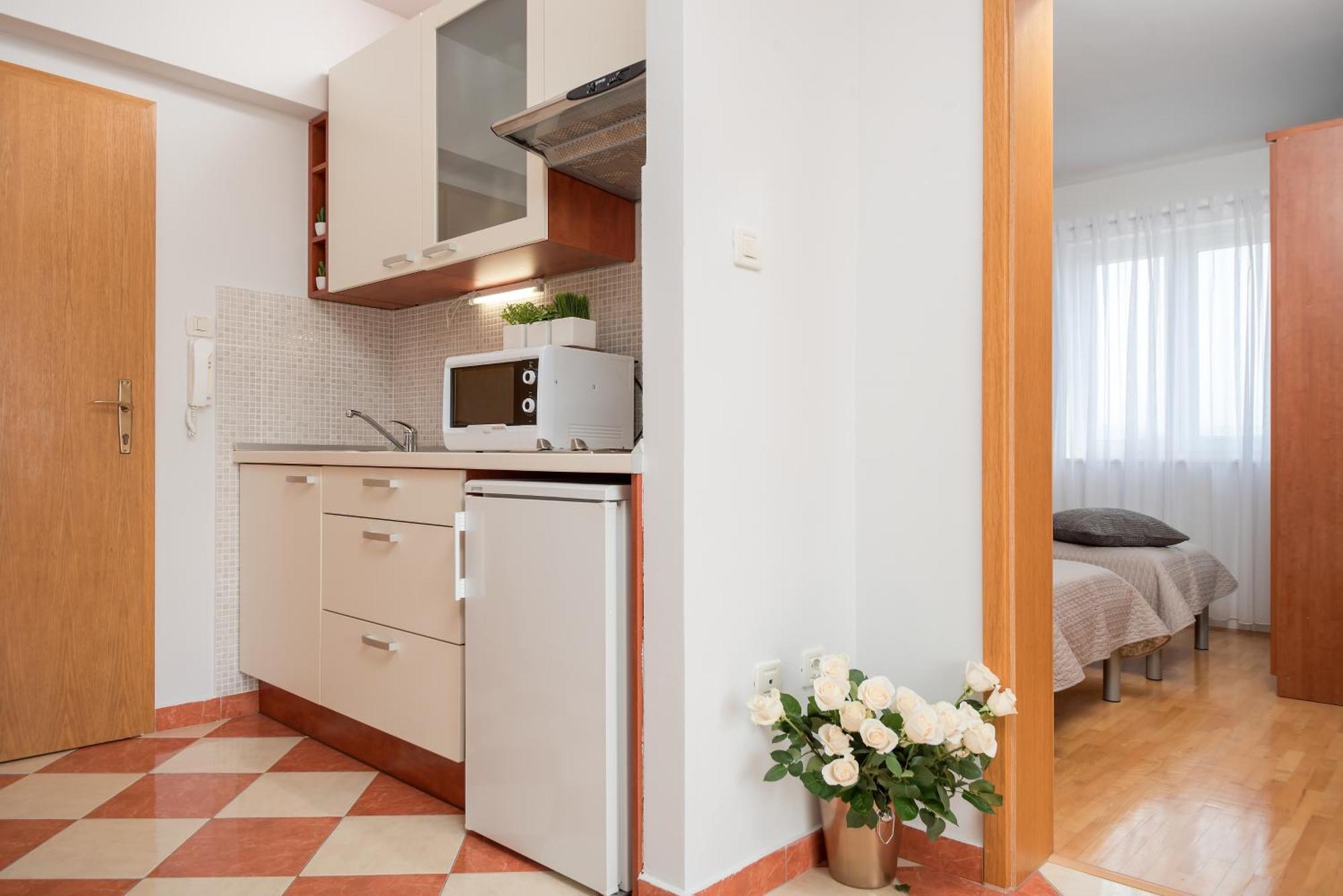 Apartments And Rooms With Parking Space Rogoznica - 10339 Kamer foto